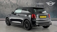 MINI Hatchback 1.5 Cooper Exclusive 3dr Auto Petrol Hatchback